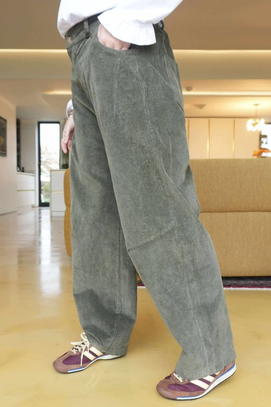 Gilbert Cord Barrel Pant Khaki